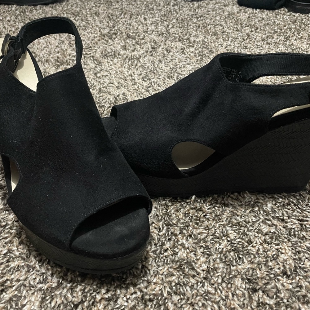 Size 9 Montego Bay Club Wedges